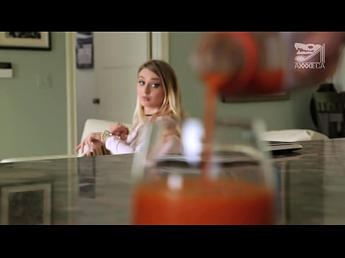 ❤️ Cov ntxhais kub nrog lub mis loj thiab nruj pussy tau txais qaib los ntawm kev poob, tab sis nyuaj heev ❤️❌  Sex video  ntawm porn hmn.ttsex.ru